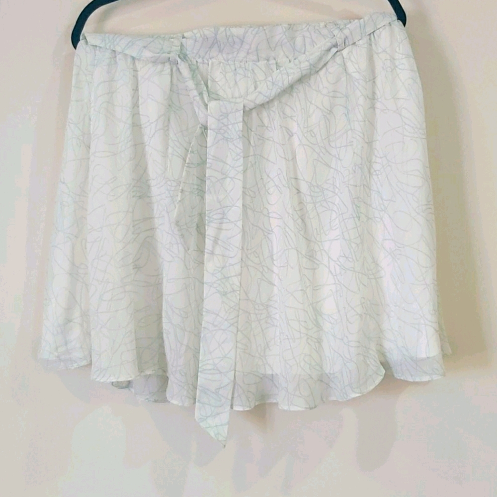 Beautiful flowy Skirt